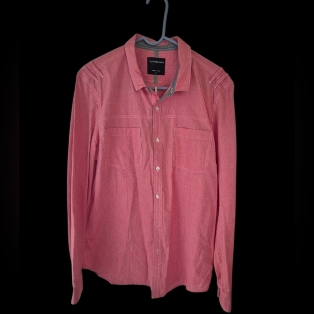 Men’s Calvin Klein Long Sleeves Botton Up Shirt Size L